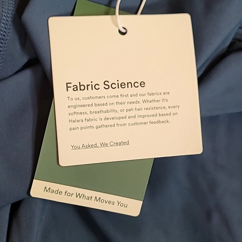 Halara Softlyzero Airy High-Waisted Shorts, Size L, Navy, Pockets, Soft, Cool - Picture 3 of 6